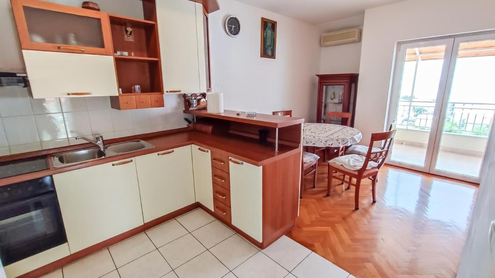 Apartment Huanita Promajna Extérieur photo