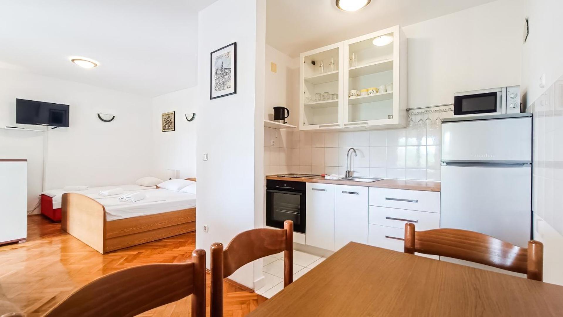 Apartment Huanita Promajna Extérieur photo