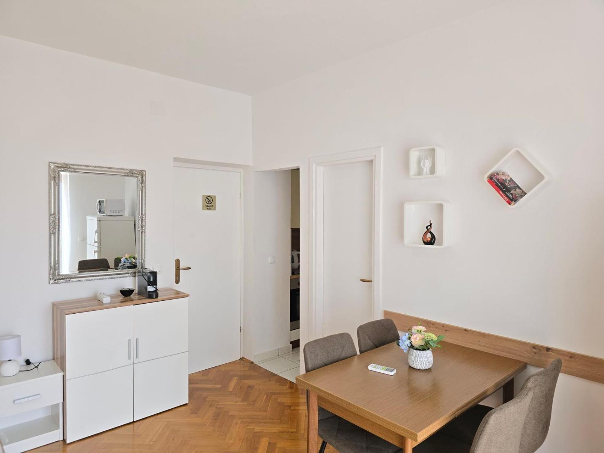 Apartment Huanita Promajna Extérieur photo